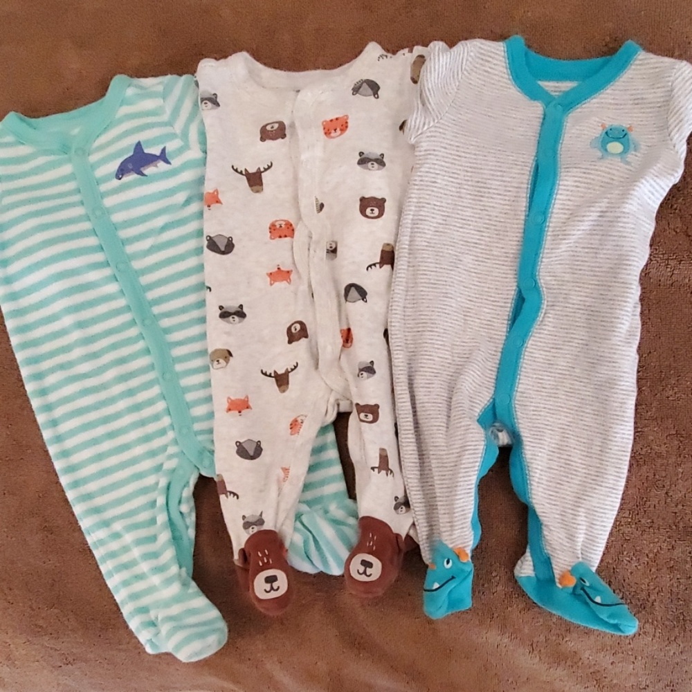 Set of 3 Carter's footed sleepers 3 months